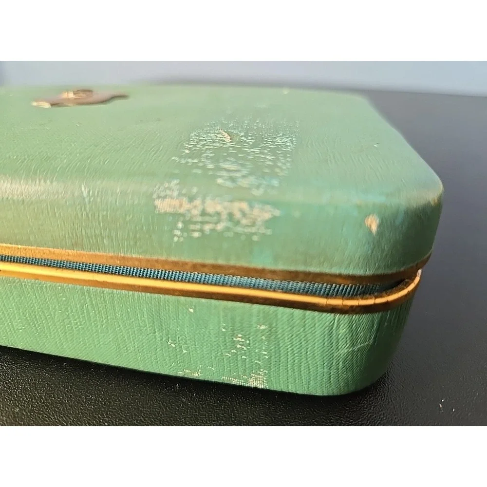 case-mate it shows